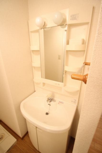 洗面設備　同間取の別室参考写真です。