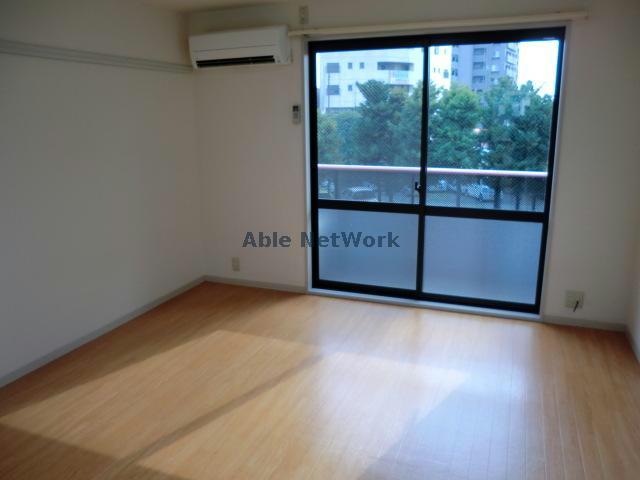 居室・リビング　同型