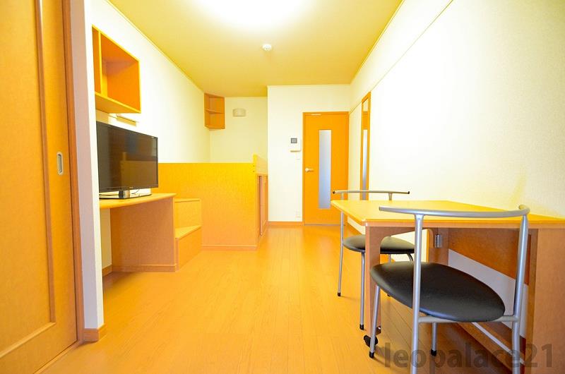 居室・リビング　同シリーズの類似となります。現況を優先致します。