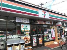 コンビニ　セブンイレブン 堺八田北町店（コンビニ）まで580m