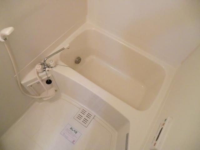 バス・シャワールーム　追焚浴室