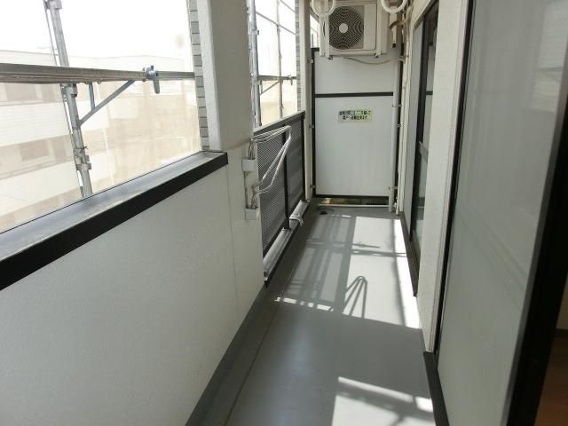 その他設備　広々バルコニー