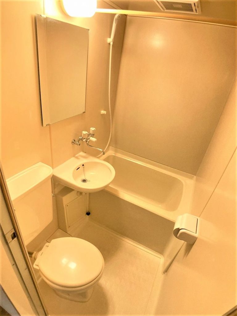 バス・シャワールーム　洗面