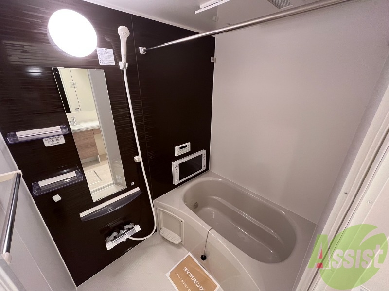 バス・シャワールーム　追い焚き機能もあるので、いつでも温かいお風呂に入れますね。