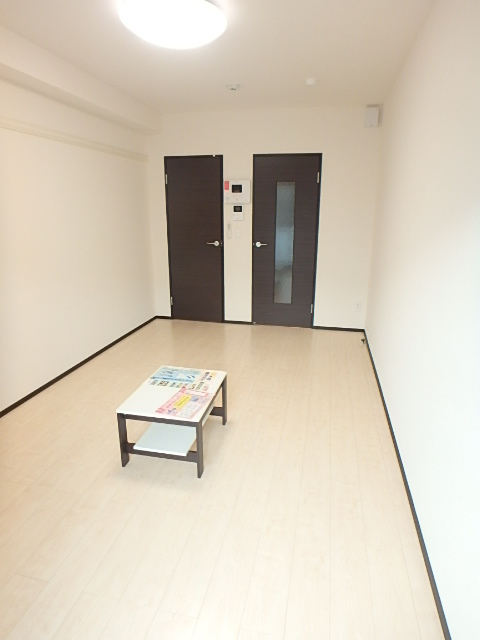 居室・リビング　別棟参考写真です