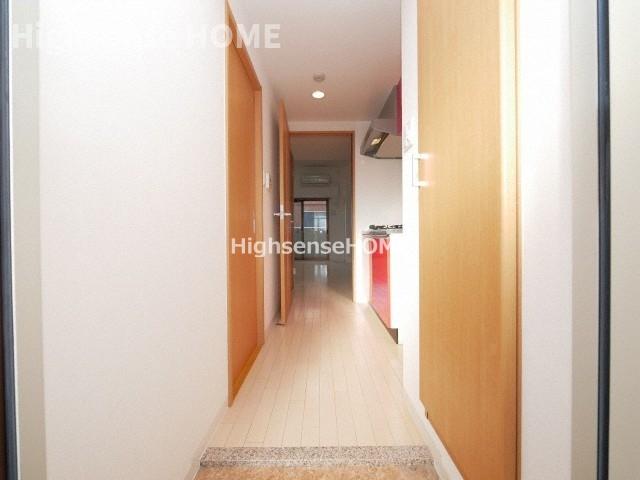 玄関　落ち着いた玄関です