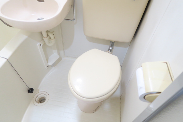 トイレ　別号室の参考写真です。