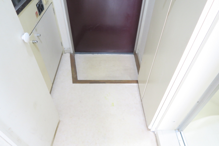 玄関　別号室の参考写真です。