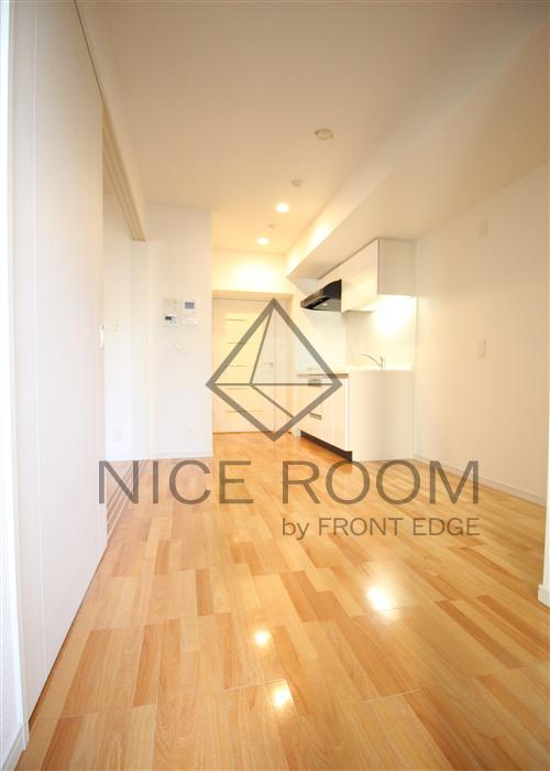 居室・リビング　プレサンスNEO中之島公園　リビング　※別部屋参考写真