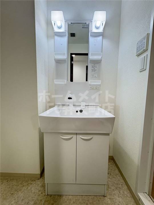 洗面設備　使いやすい洗面所です
