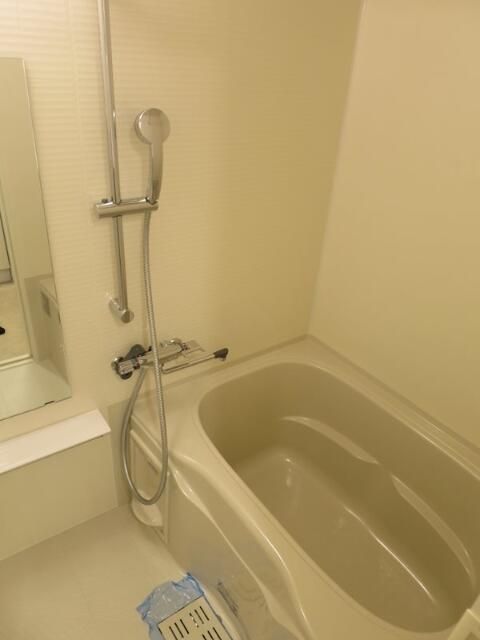 バス・シャワールーム　浴室には乾燥機が付いているので梅雨の時期でも安心です☆