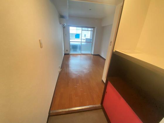 玄関　※別部屋の写真です