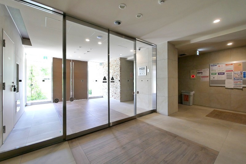 建物外観　外観は落ち着いています