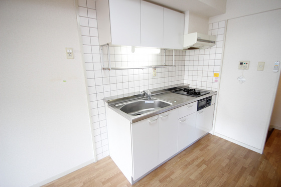 キッチン　※別部屋の写真です