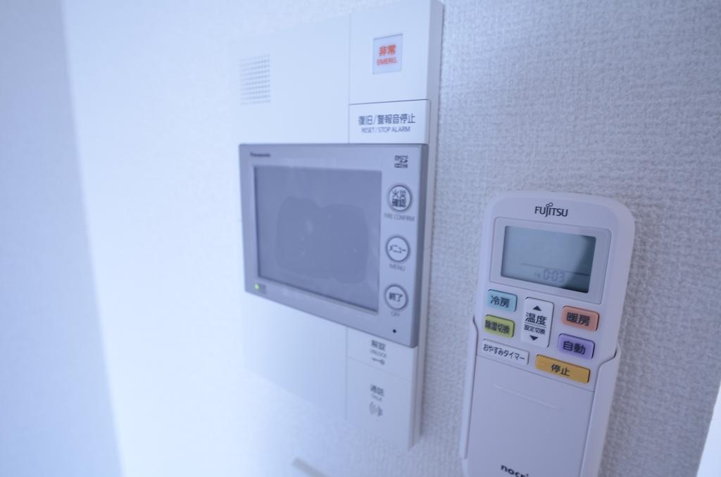 セキュリティ　カメラ付インターホン