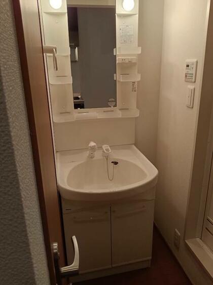 洗面設備　※同一間取りの別部屋参考写真です※