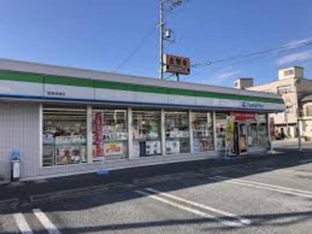 コンビニ　ファミリーマート　姫路保城（コンビニ）まで604m