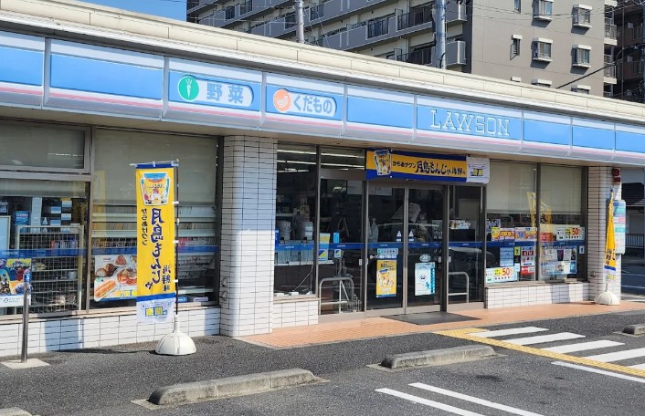 コンビニ　ローソン 越谷千間台西店（コンビニ）まで673m