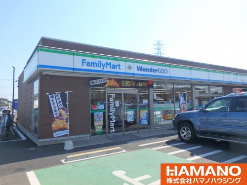 コンビニ　ファミリーマートワンダーグー下館店（コンビニ）まで564m