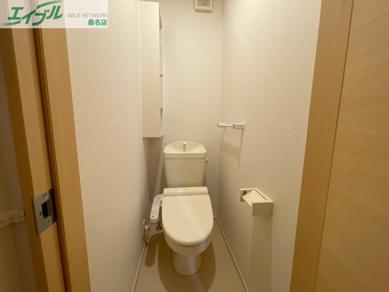 トイレ　同型参考写真