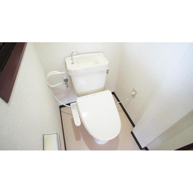 トイレ　シャワー付きトイレ