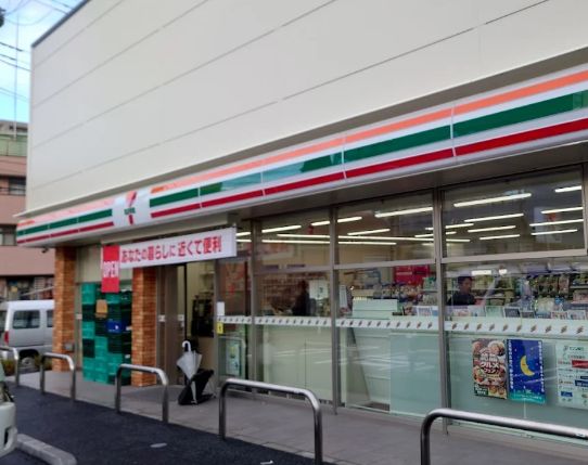 コンビニ　セブンイレブン板橋坂下1丁目店（コンビニ）まで201m