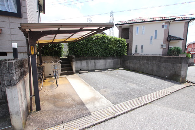 駐車場　要空確認