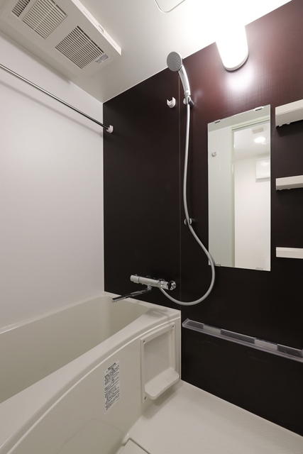 バス・シャワールーム　※写真は同タイプ住戸です。