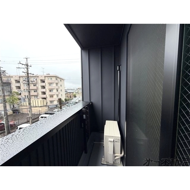 バルコニー　バルコニー