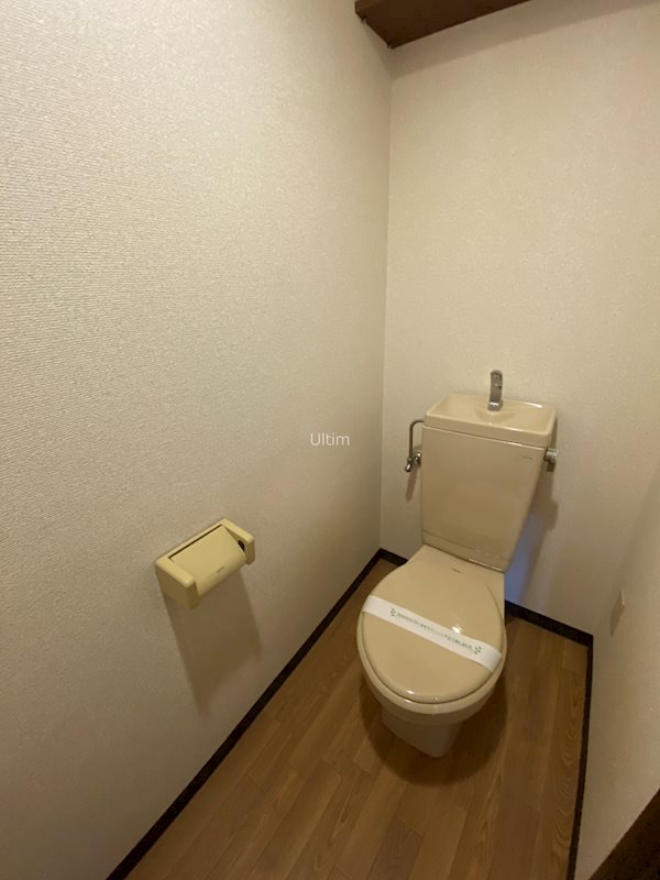 トイレ　※同タイプの他のお部屋です