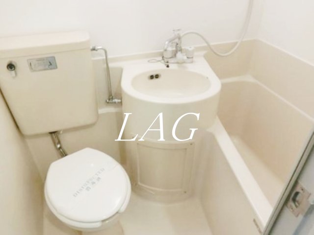 バス・シャワールーム　お風呂です。