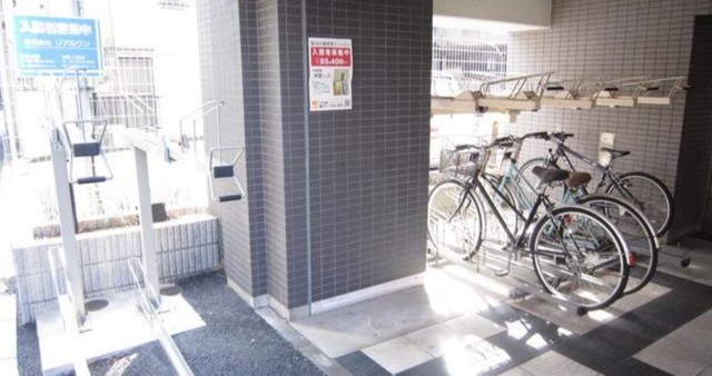 駐車場　駐輪場