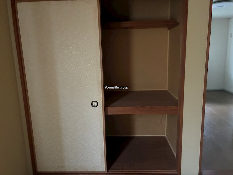 シャトルタカハシの内装写真
