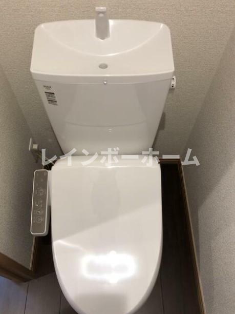 トイレ　別部屋参考写真 同物件別号室参考写真です。