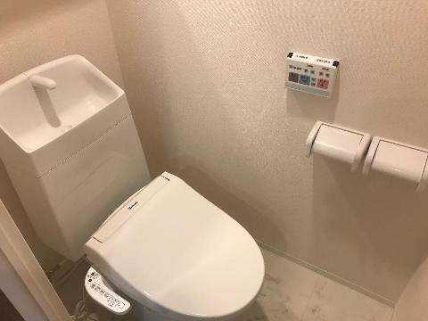 トイレ　シャワー付トイレ