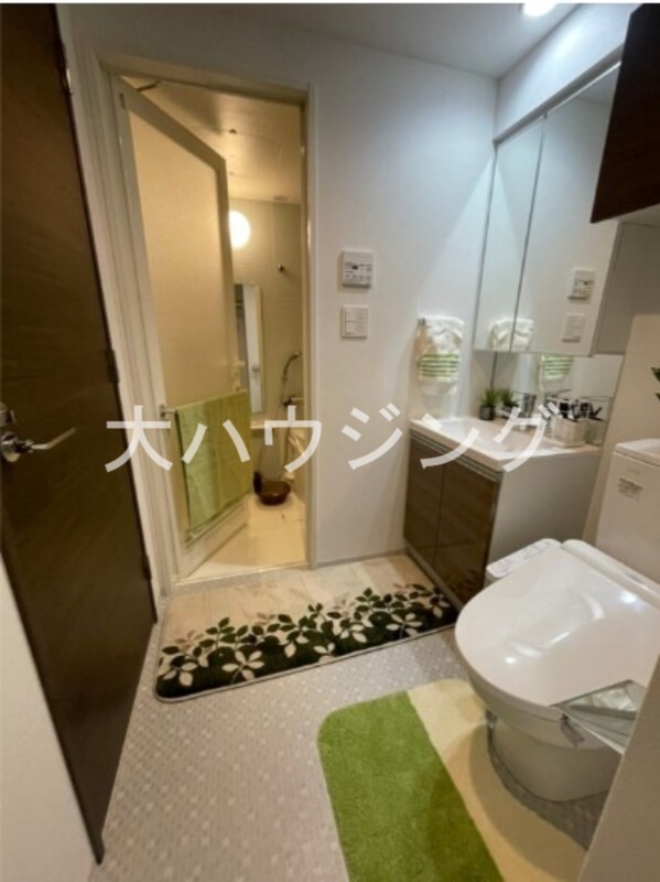 トイレ　家具などは付きません