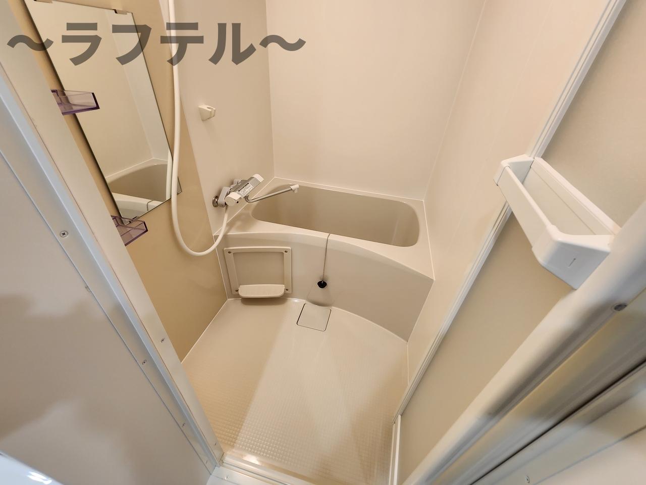 バス・シャワールーム　同メーカー施工　別部屋イメージ写真