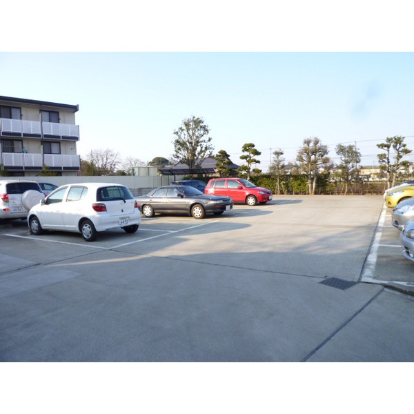 駐車場　駐車場