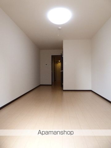 阪急千里線 吹田駅 徒歩9分 3階建 築14年の居間写真