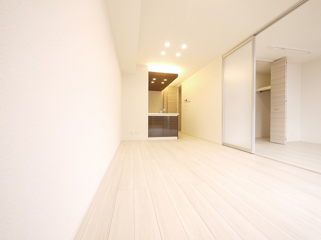 RETOLIA川原城の居間写真