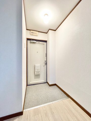 サンハイツ昭和町の玄関写真