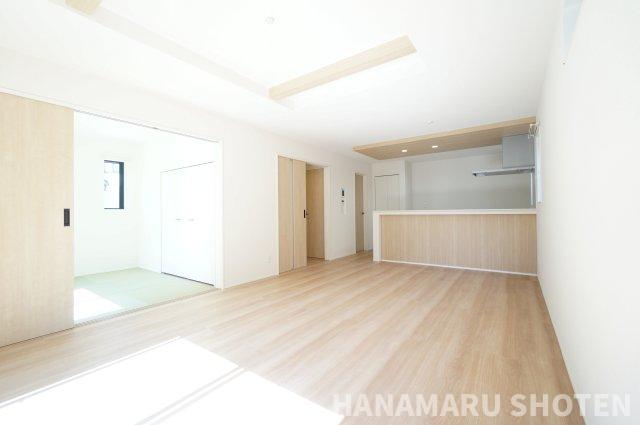 千葉都市モノレール 千城台駅 徒歩42分 2階建 築1年の居間写真