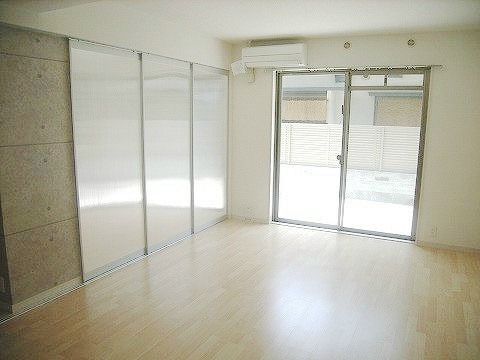 居室・リビング　別号室