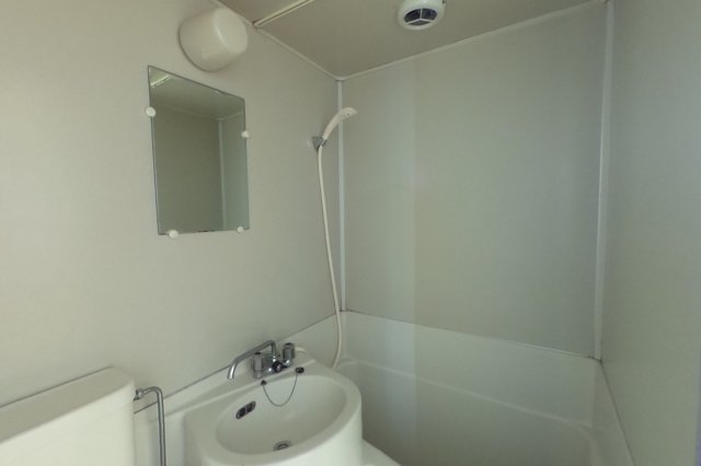 バス・シャワールーム　2020年2月撮影※現況を優先いたします。