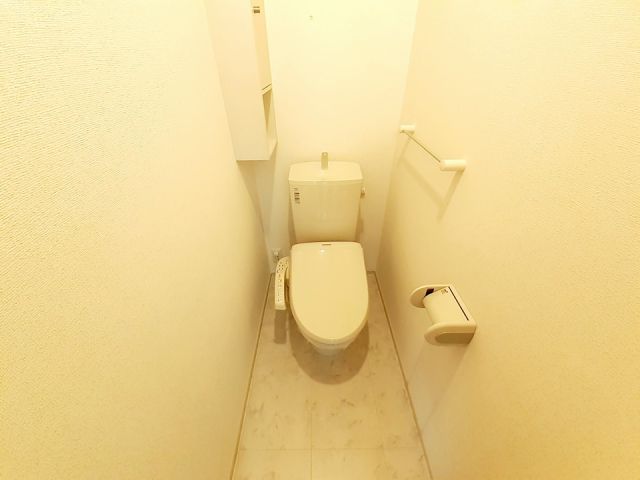 【岩沼市南長谷のアパートのトイレ】
