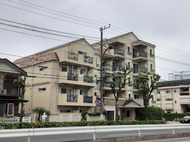 大田区東嶺町のマンションの建物外観