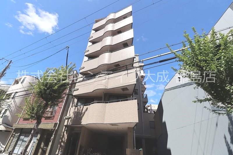 大阪市都島区中野町のマンションの建物外観