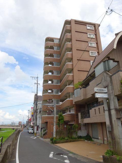 ヨシカワマンション高城の建物外観