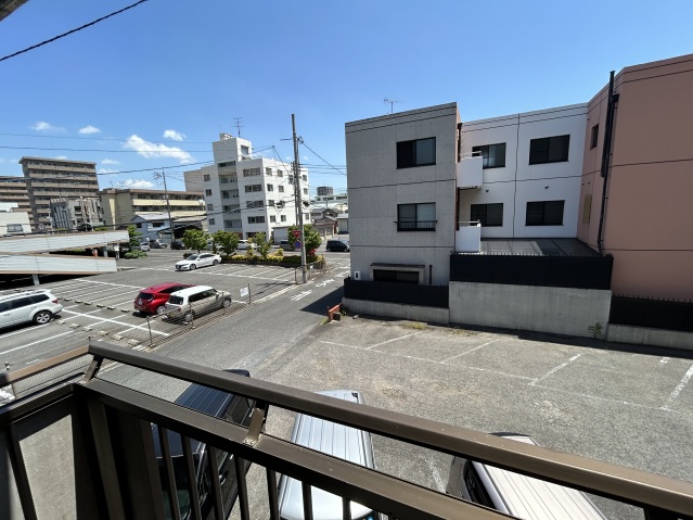 【岡山市北区岡町のアパートの眺望】