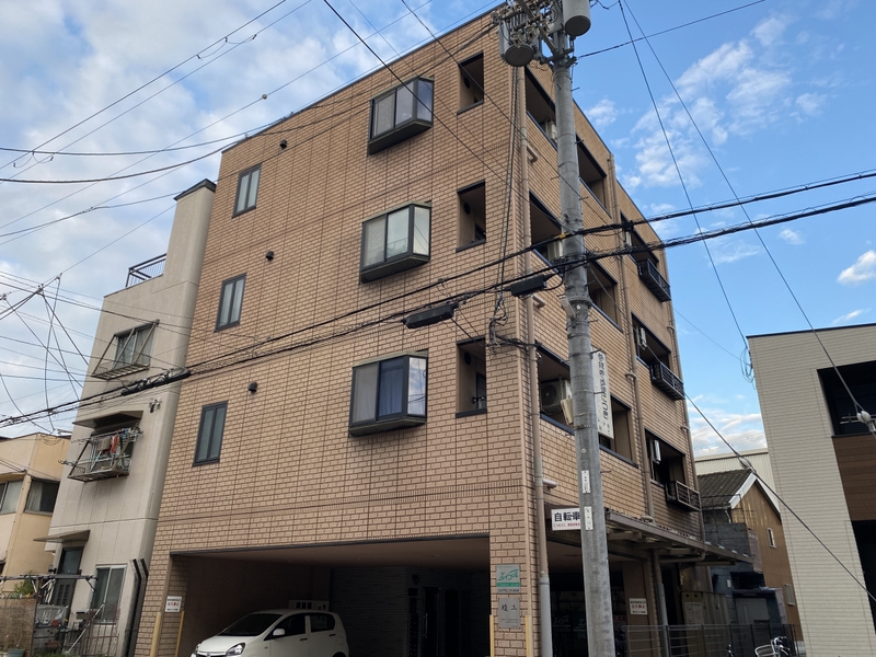 姫路市総社本町のマンションの建物外観